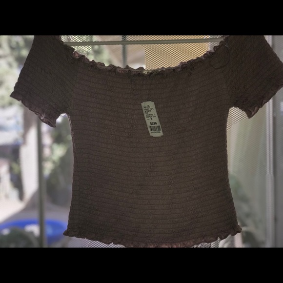 Off shoulder top .... NEW - Picture 1 of 3