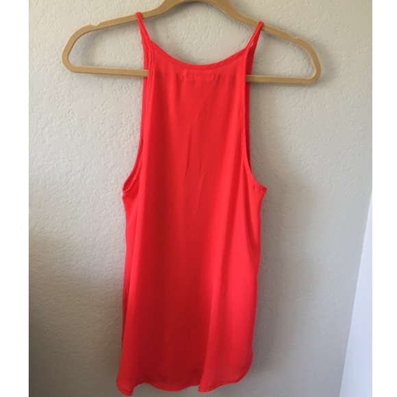 Red tank top - Picture 2 of 2