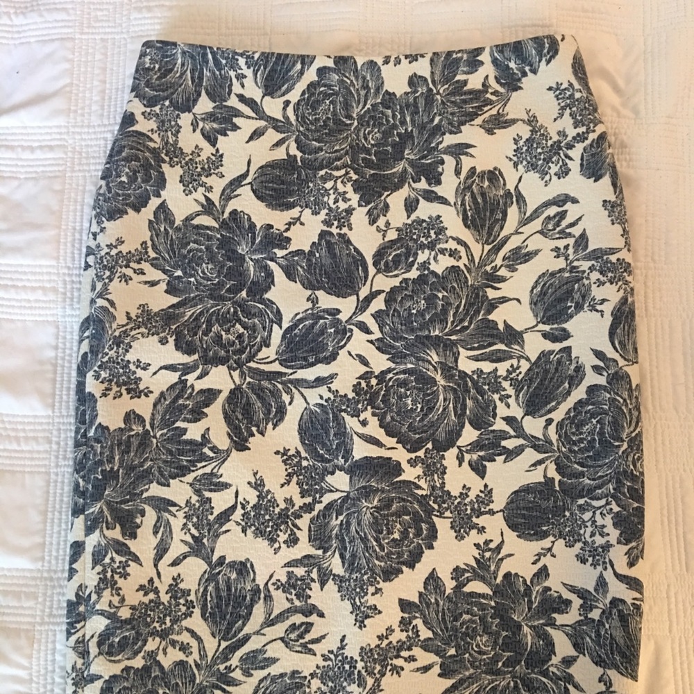 Blue Floral Pencil Skirt