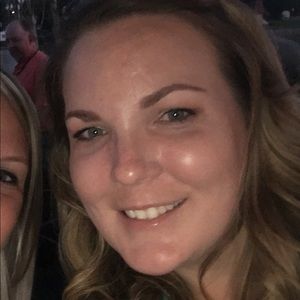 Meet your Posher, Tiffany