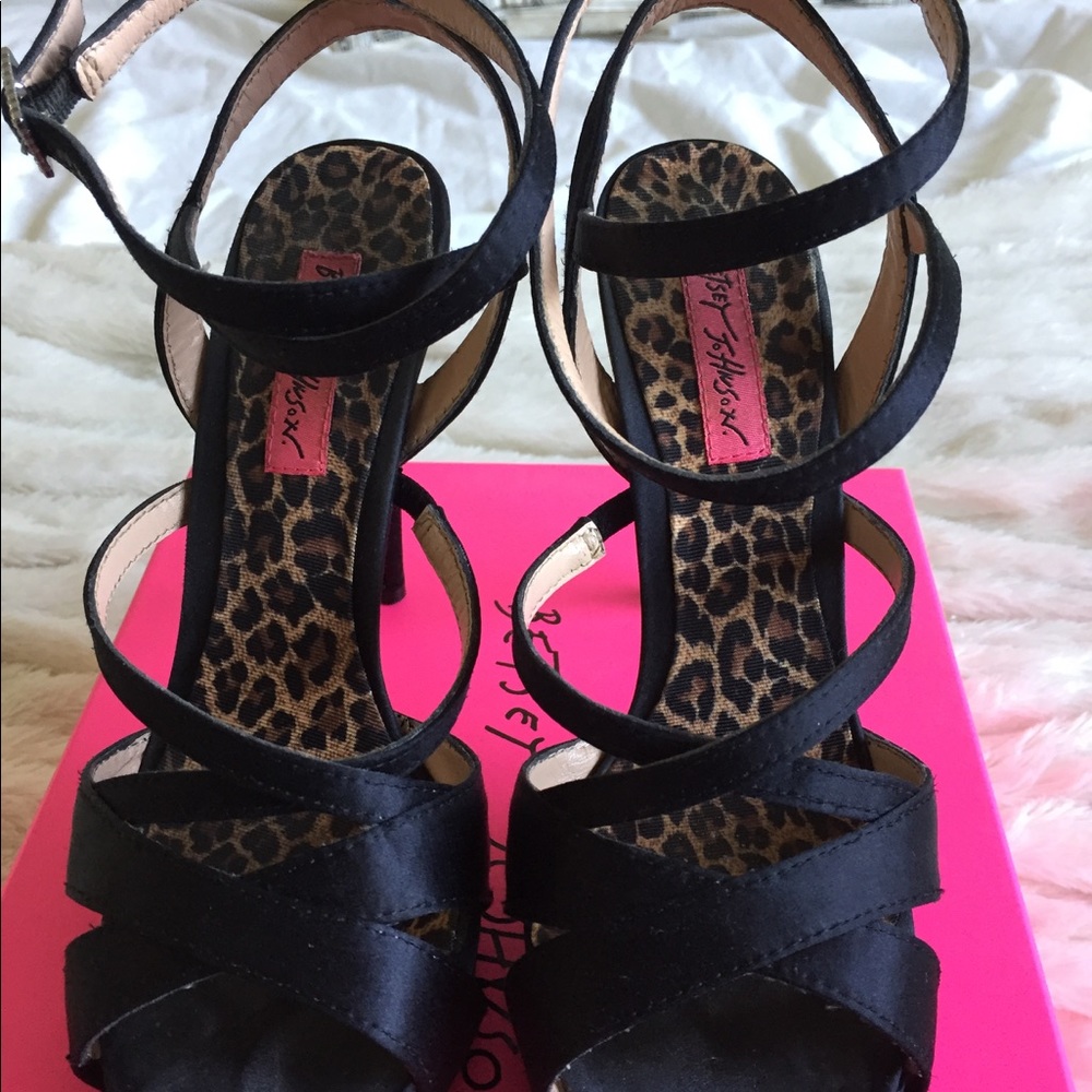 Betsy Johnson - black satin high heels - size 7.5