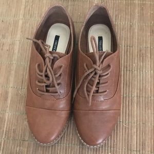 Camel Brogues - Flats