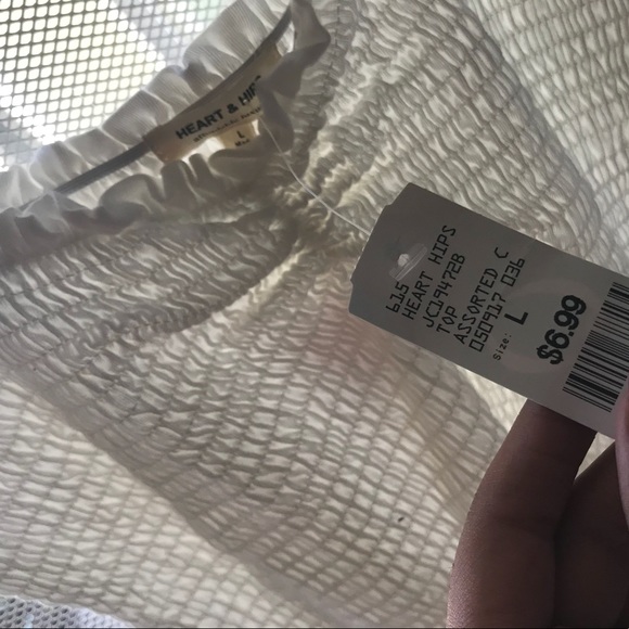 Crop white top NEW. large. - Picture 3 of 4