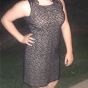 Black lace sleeveless dress