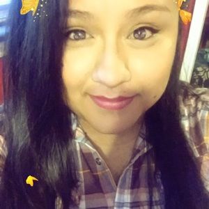 Meet your Posher, Monica