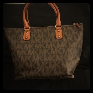 Michael Kors Tote