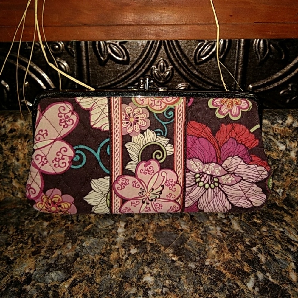 Vera Bradley Kiss lock wallet in Mod Floral Pink