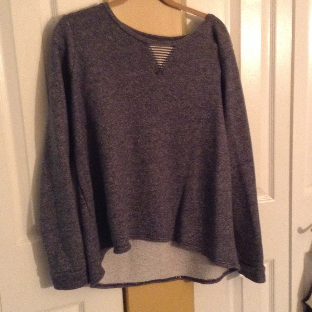 Sweatshirt-Lucky Lotus Pullover