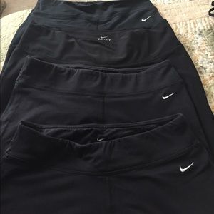 Lot of 4 Nike Capri yoga pants