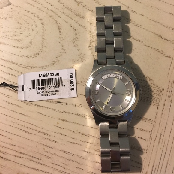 Marc by Marc Jacobs silver watch - Picture 3 of 4