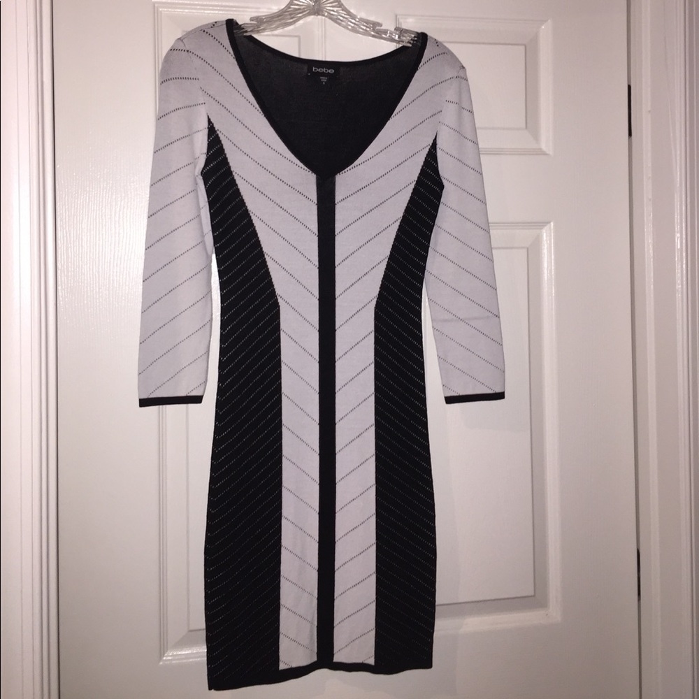 Almost new black & white form fitting dress!