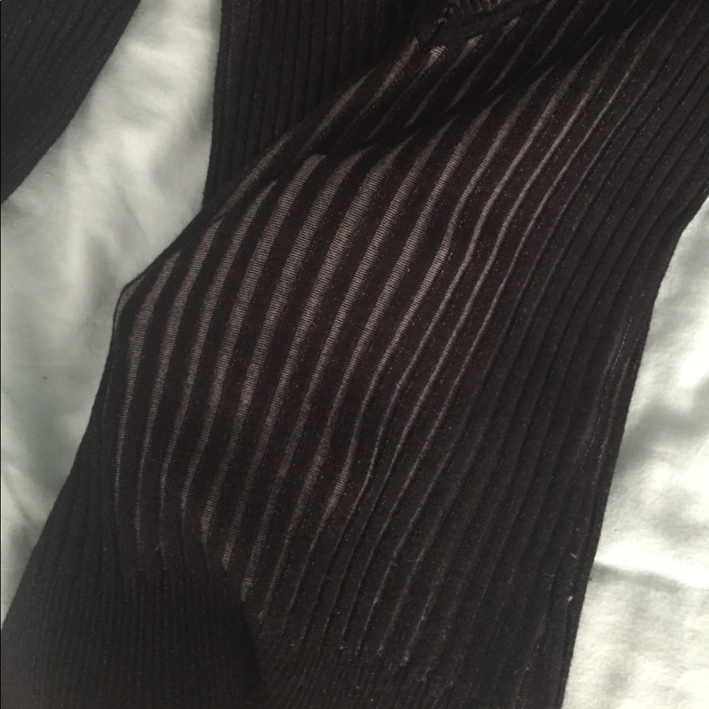 Sweater🖤 - Picture 3 of 3