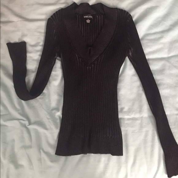 Sweater🖤 - Picture 2 of 3