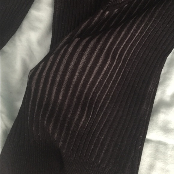 Sweater🖤 - Picture 3 of 3