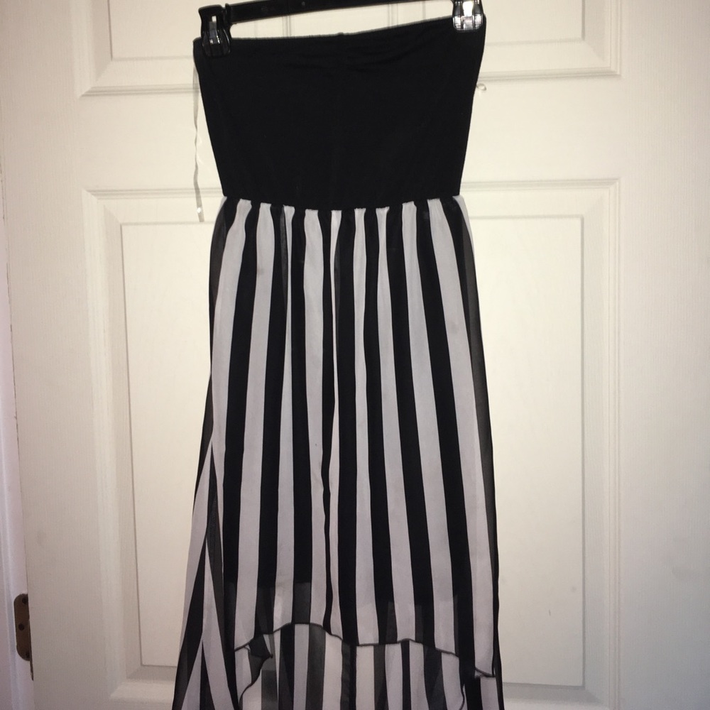 Wet seal strapless dress