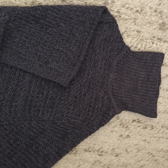Knitted Turtleneck - Picture 3 of 3