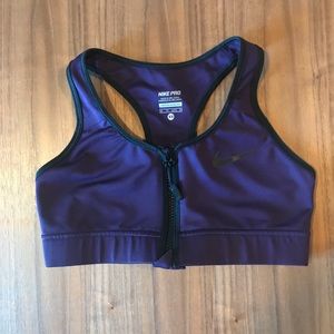 Nike sports bra with zipper