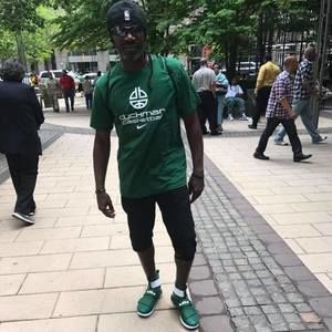 Meet your Posher, Eric