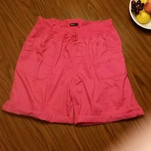Button Cuff Shorts Pink