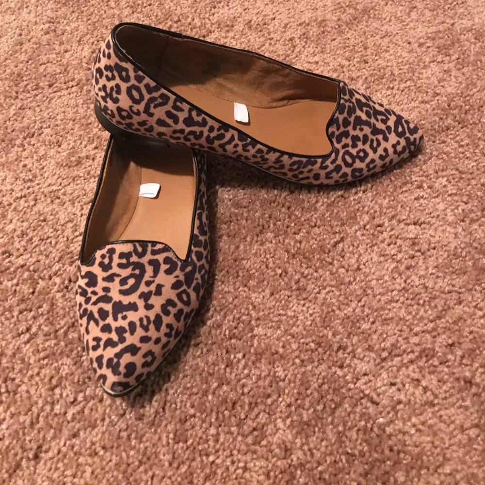 Cute leopard print slip ons
