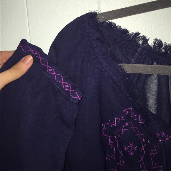 LOOSE NACY BLOUSE WITH PURPLE EMBROIDERY - Picture 3 of 4