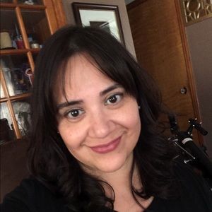 Meet your Posher, Anjelica