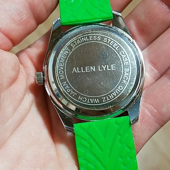 Allen Lyle Green Watch - Picture 3 of 5