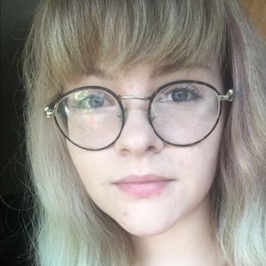 Meet your Posher, Cate