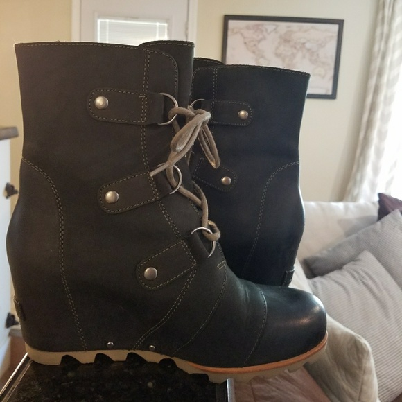 Sorel Shoes - Women's Sorel Joan of Arctic Wedge Mid Boot