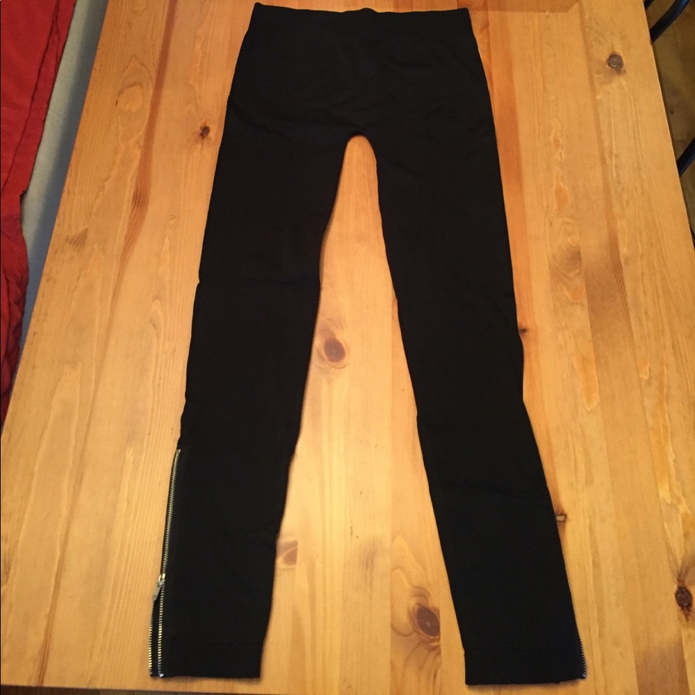 Pink Rose (Macy's) Leggings w/ Ankle Zips