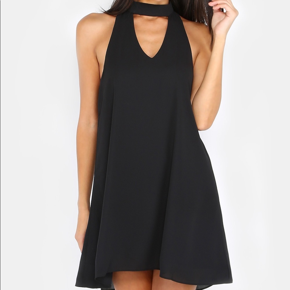 Black keyhole swing dress