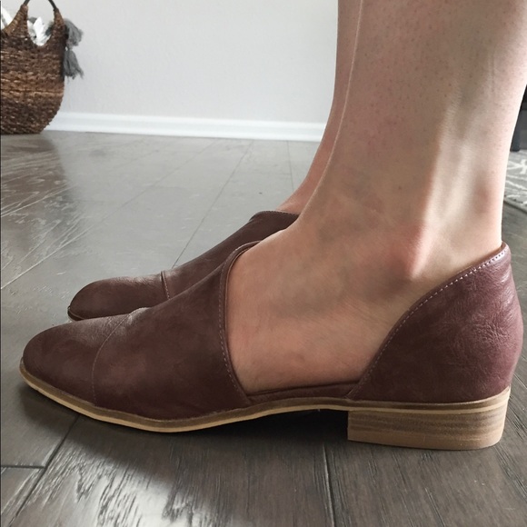 Cutout detail Flats - Picture 4 of 4