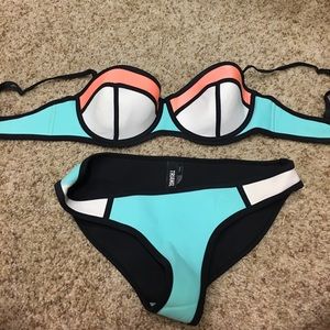 Triangl bikini top & bottom