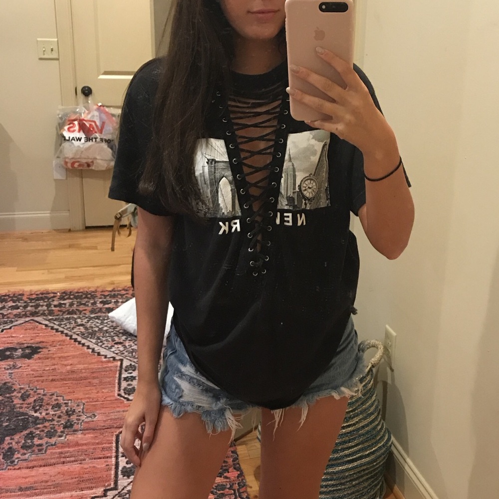 LF lace up tee