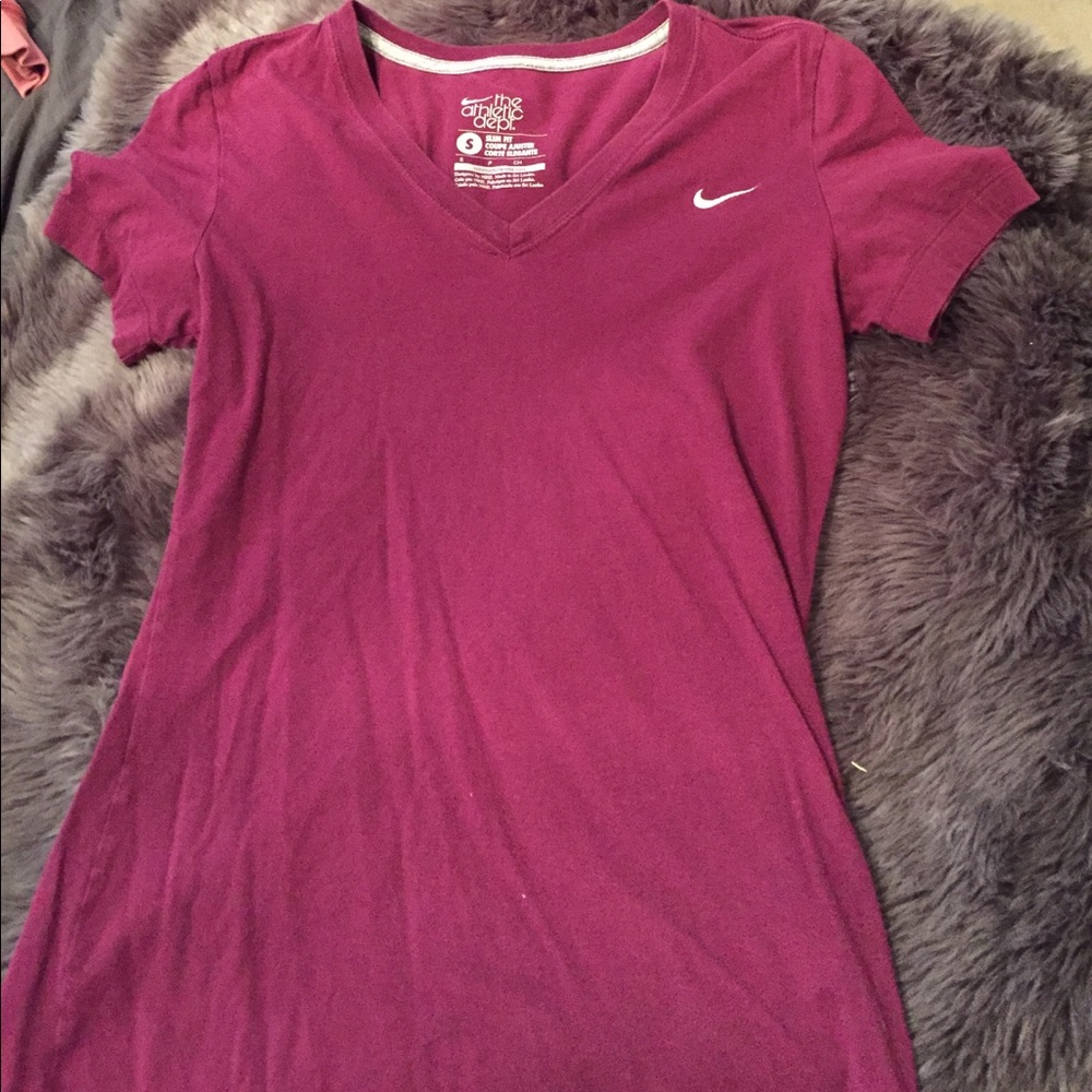 Slim Fit V Neck Tee