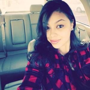 Meet your Posher, Carolina