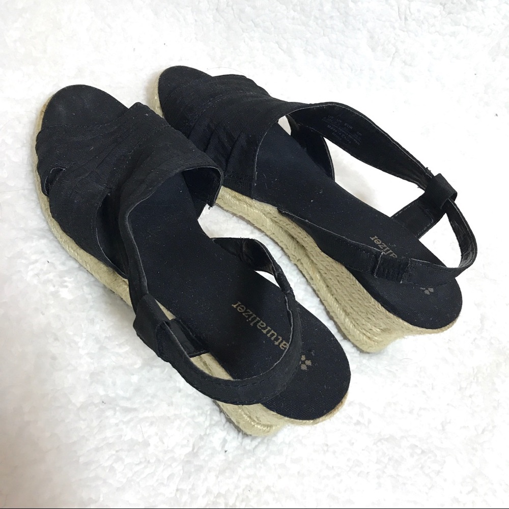 Natualizer Banna Strappy Espadrille Wedge Sandal - Picture 2 of 7