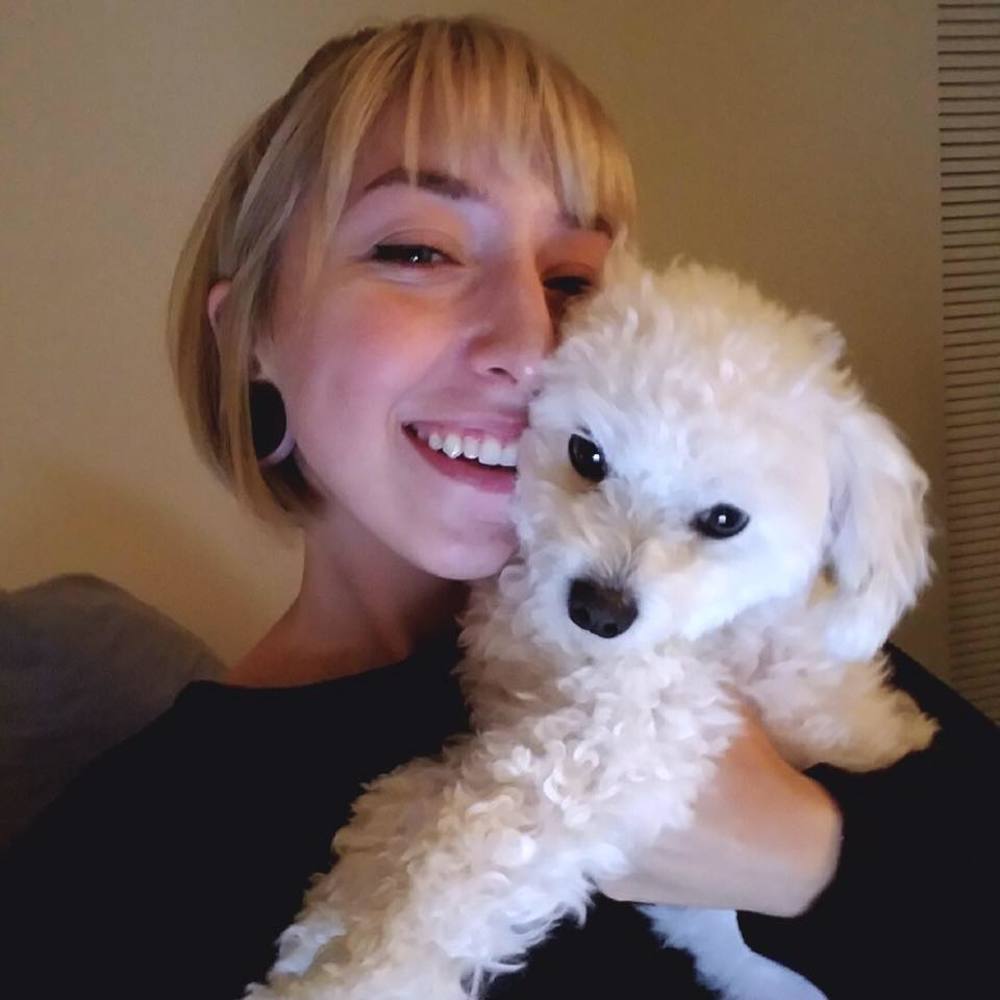 Meet your Posher, Danielle