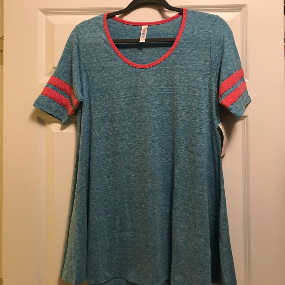🆕 LuLaRoe Perfect T!