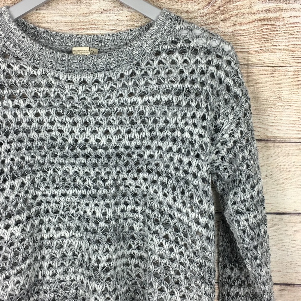 EUC Eyelash Couture Womens Sweater Size L