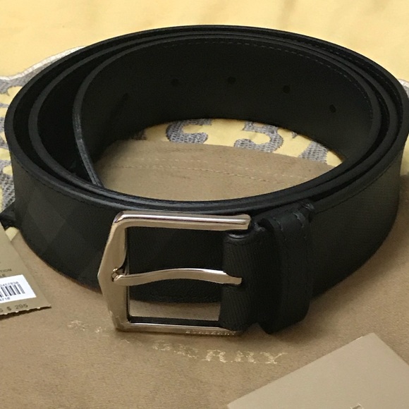 🔥SALE‼️Burberry Leather Trim London Check Belt.🔥 - Picture 2 of 8