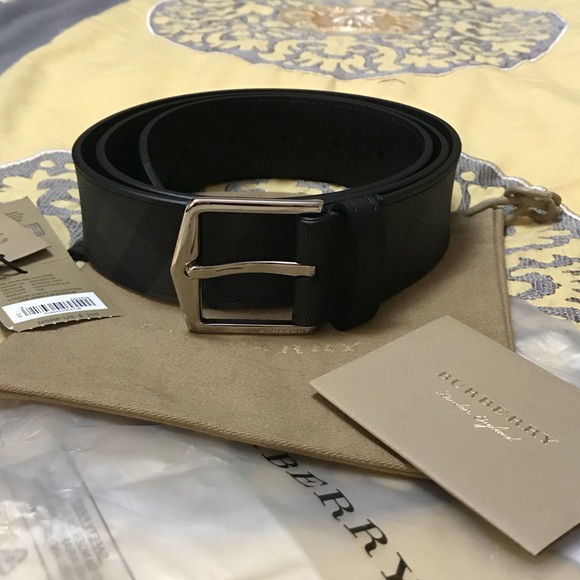 🔥SALE‼️Burberry Leather Trim London Check Belt.🔥 - Picture 5 of 8