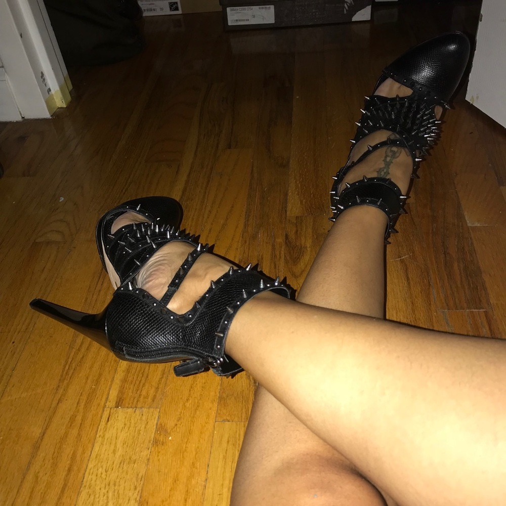 BCBG Max Azria Heras Cut out Bootie