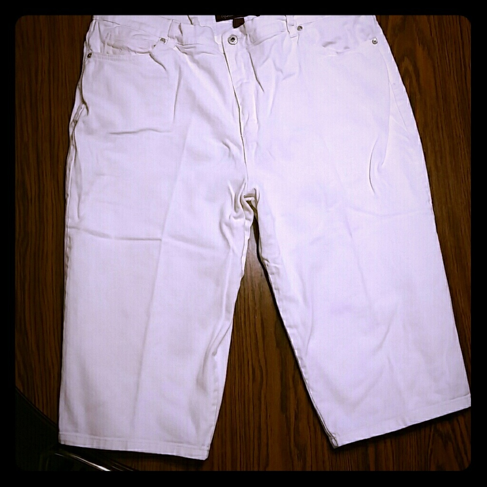 Capri Pants White