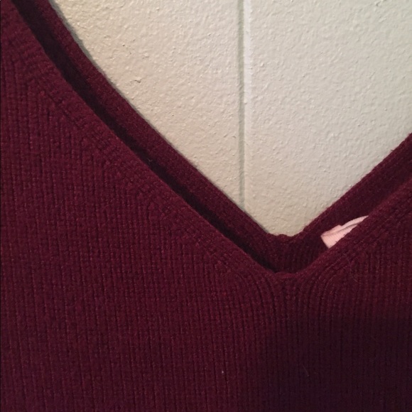 BURGUNDY KNIT CROP TOP TANK - Picture 2 of 3