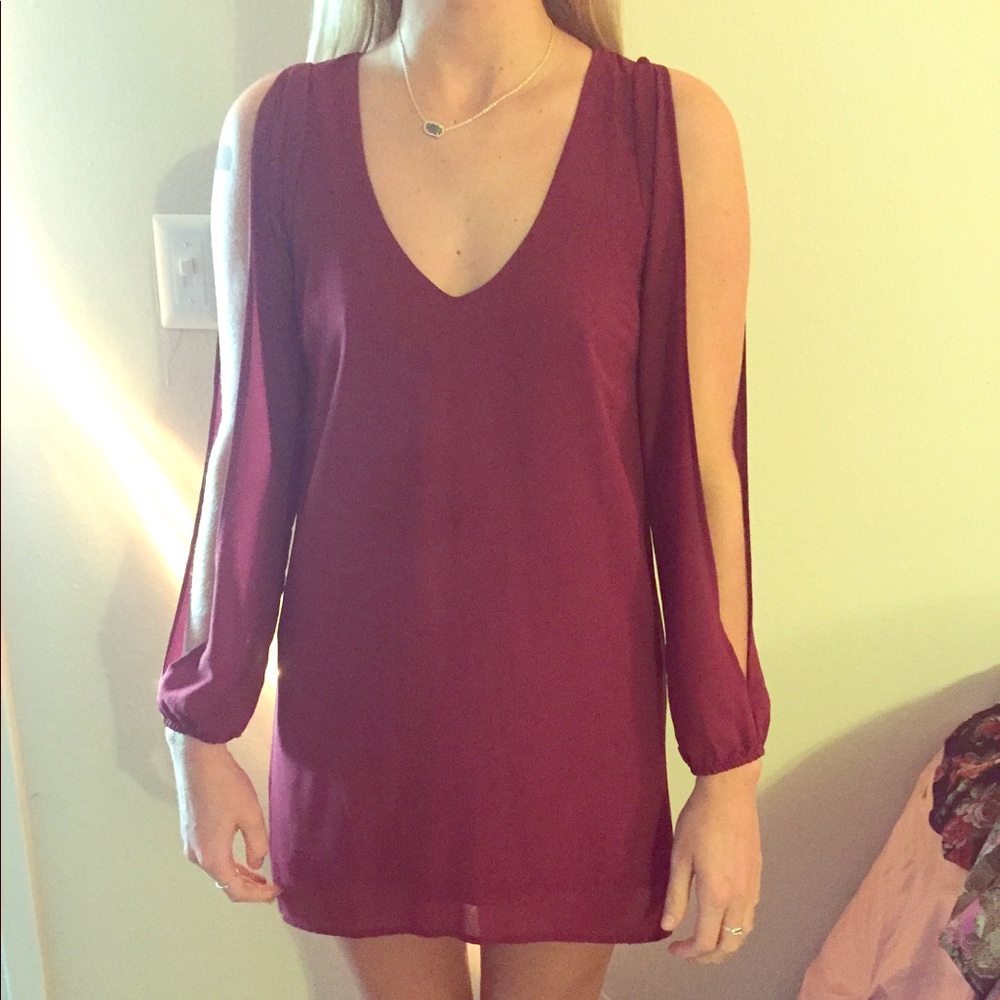 Burgundy arm cutout, flowy dress