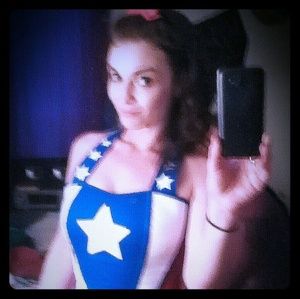 Meet your Posher, April