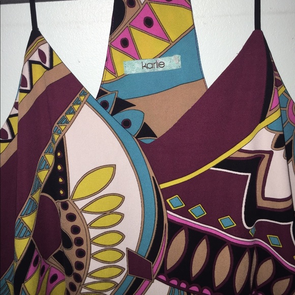 LIVELY PRINT DRESSY V NECK TANK TOP - Picture 2 of 3