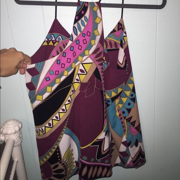 LIVELY PRINT DRESSY V NECK TANK TOP - Picture 3 of 3