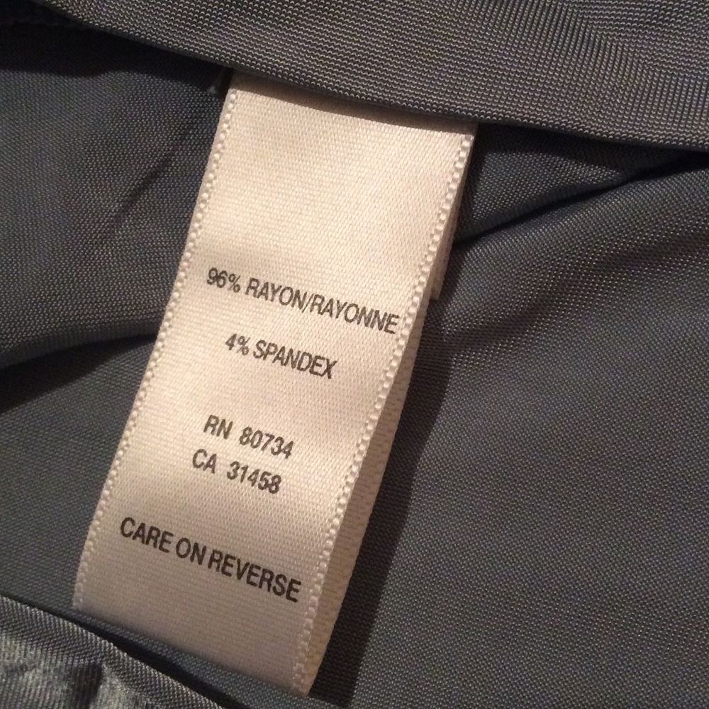 BCBG Maxazria ladies short sleeve dressy silky blouse ruched v neck sky blue S - Picture 13 of 13